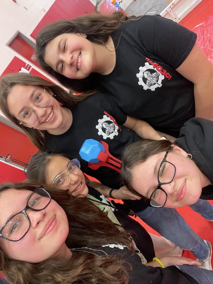 🏆 Trophy Selfie — Competition